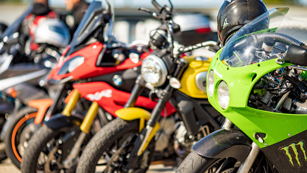 Motorcyklar